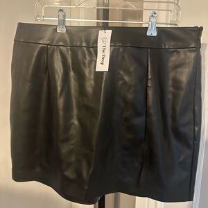 NEW The Drop Women's Black Mini Skirt two extra large